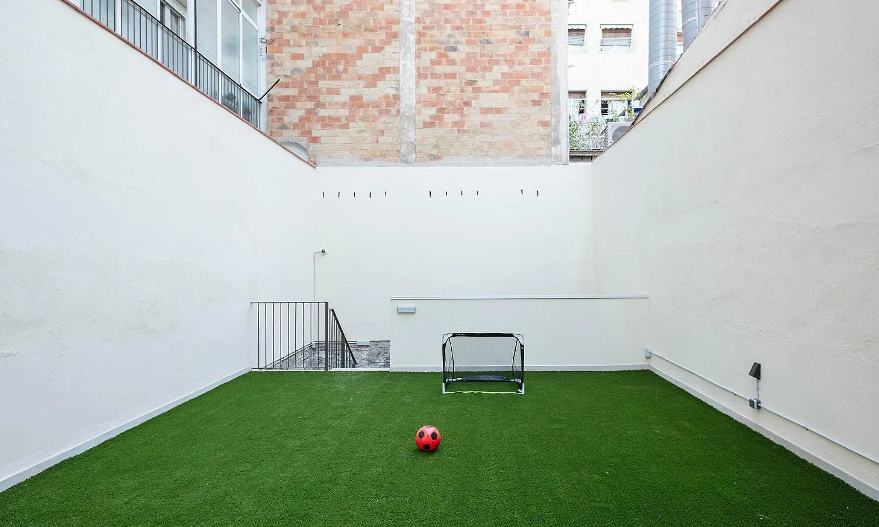 Your Home - Camp Nou Apartment L'Hospitalet de Llobregat 0*,